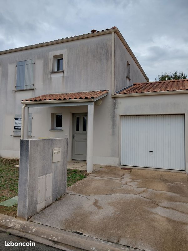 Maison 4 pièces 82 m² · à Surgères · 82 m² · 880 €/mois