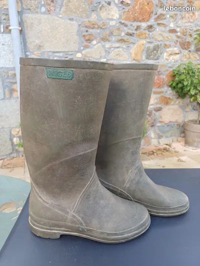 Bottes caoutchouc pointure 35 (image 1)