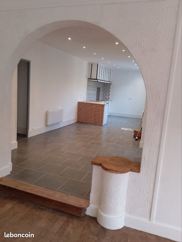 Appartement 4 pièces 100 m² · à Aubusson · 100 m² · 650 €/mois