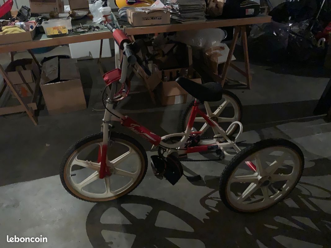Vélo trycycle (image 1)