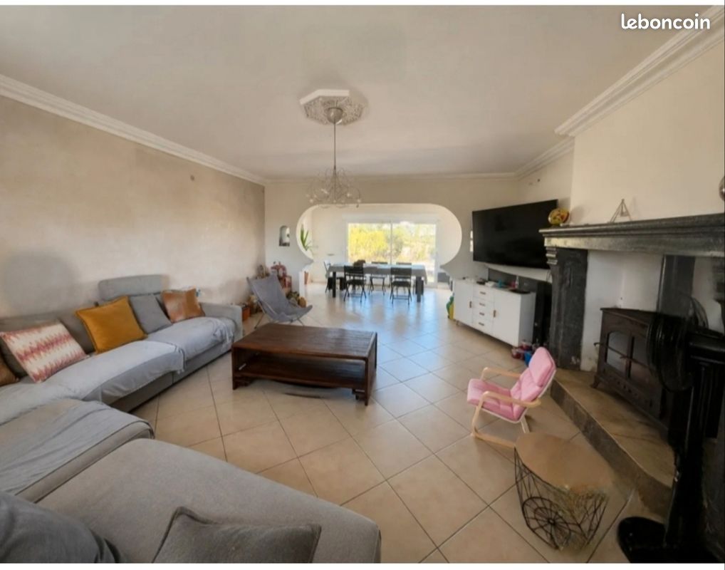 Maison 7 pièces 238 m² · à Brissac Loire Aubance · 238 m² · 292 000 €
