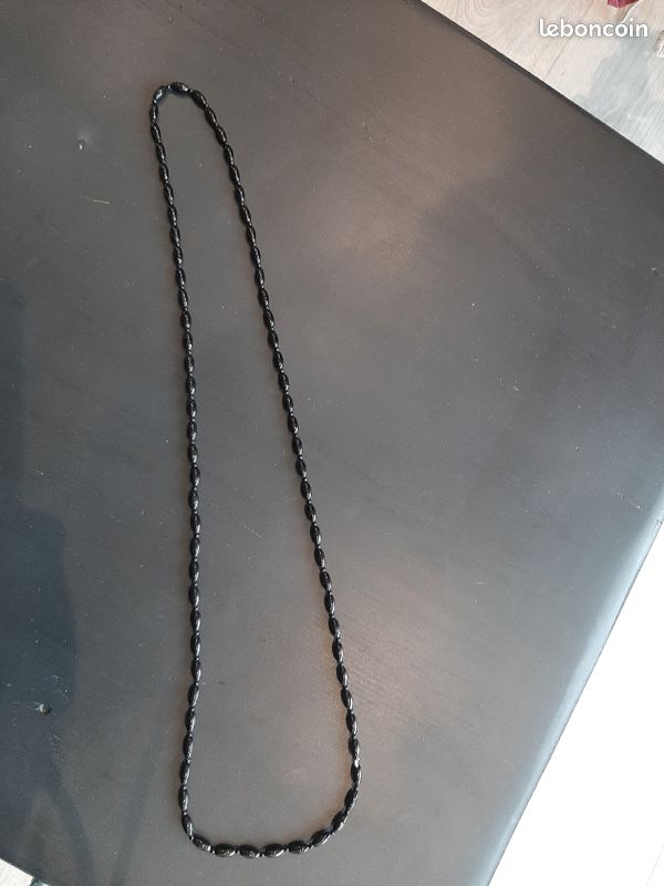 Collier noir (image 5)