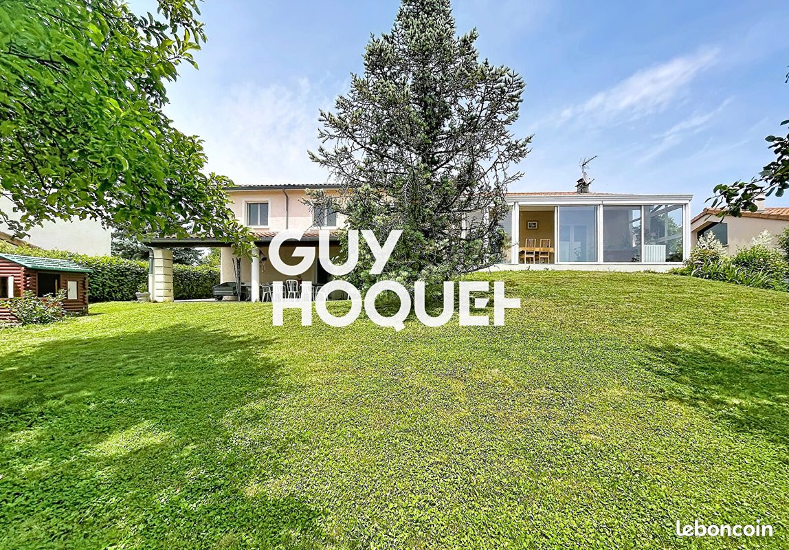 Maison 7 pièces 118 m² · à Sancé · 118 m² · 325 000 €