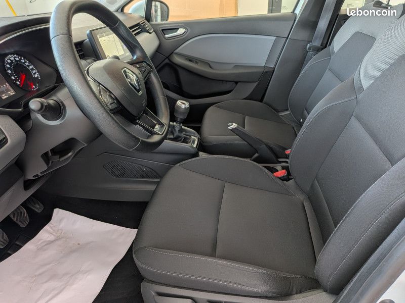 Renault CLIO V STE 1.5 BLUE DCI 85CH AIR NAV (image 10)