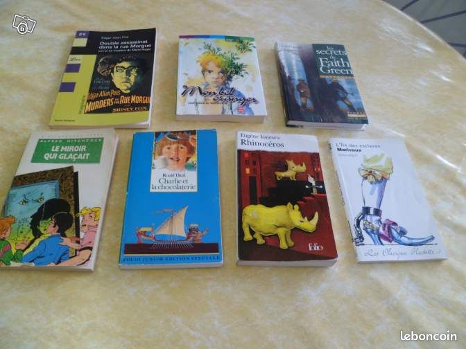 Livres (2418) (image 1)