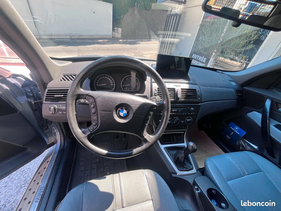 BMW X3 X3 3.0d 204 ch Confort / Moteur M57 / Attelage / CarPlay / Barre de toit / (image 16)