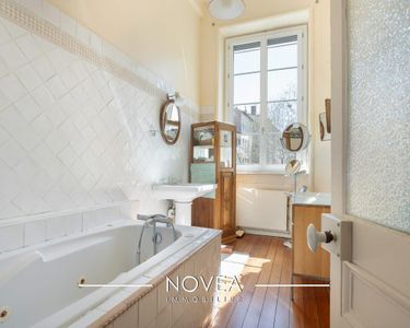 Maison 1 100 000 € - 225 m²