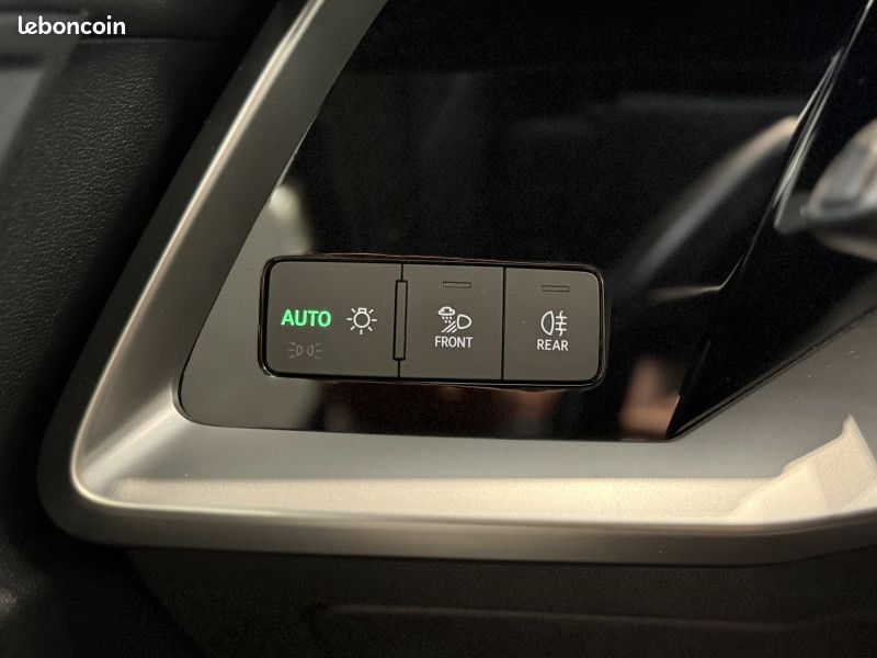 Audi A3 BERLINE / A PARTIR DE 307,90/MOIS* / 35 TFSI 150CH MILD HYBRID BUSINESS LINE S TRONIC 7 (image 25)