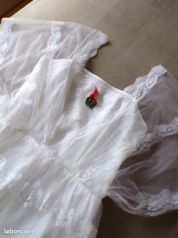 Robe de mariée dentelle années 70 (image 11)