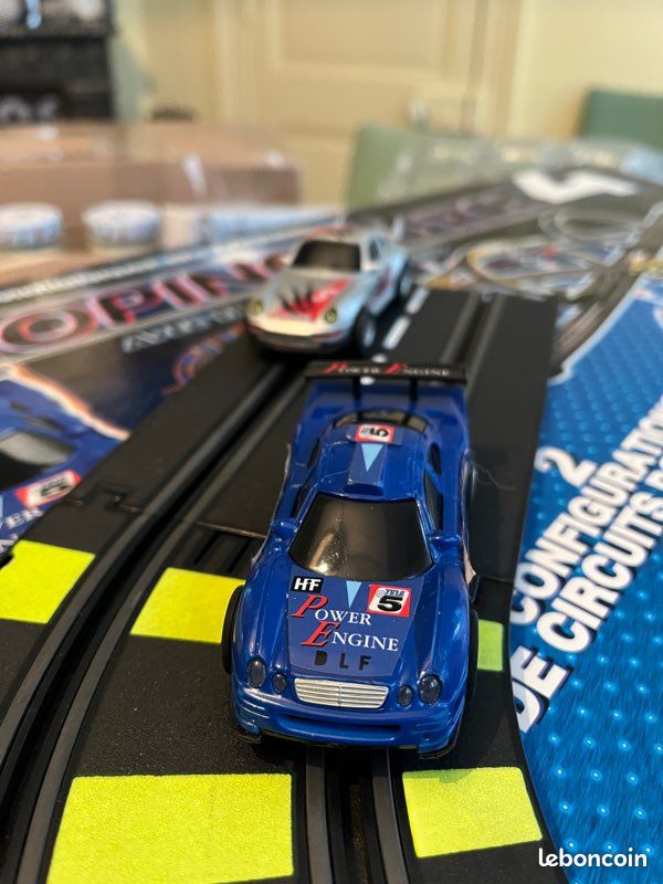 CIRCUIT DE VOITURES Électriques ARTIN Looping Force 4 Championnat Du Monde EUR 50,00 - FR