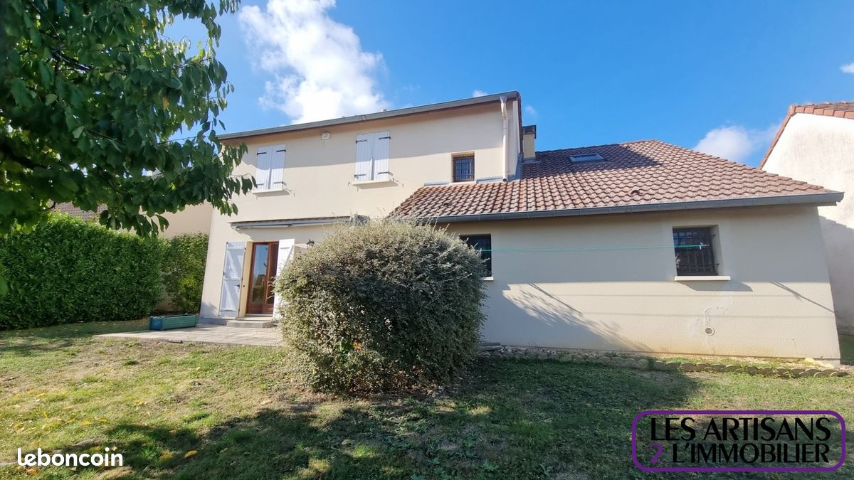 Maison 6 pièces 126 m² · à Rozérieulles · 126 m² · 325 000 €
