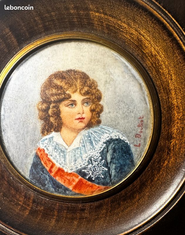 Portrait Miniature Ancien D'un Petit Garçon - Signé R Viot - Occasion à Restaurer