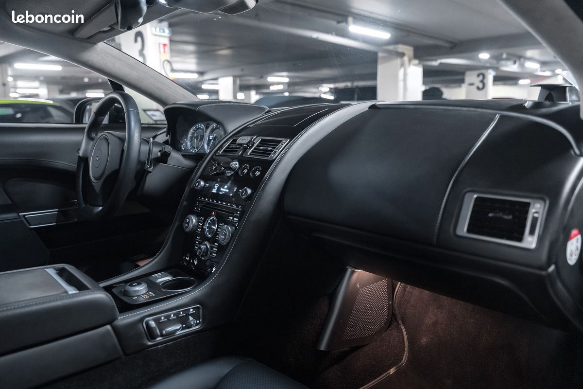 Aston Martin Rapide S V12 6.0 560 - Bang & Olufsen, Sièges avant et arrière ventilés - Disponible en financement à partir de 990e / Mois (image 10)