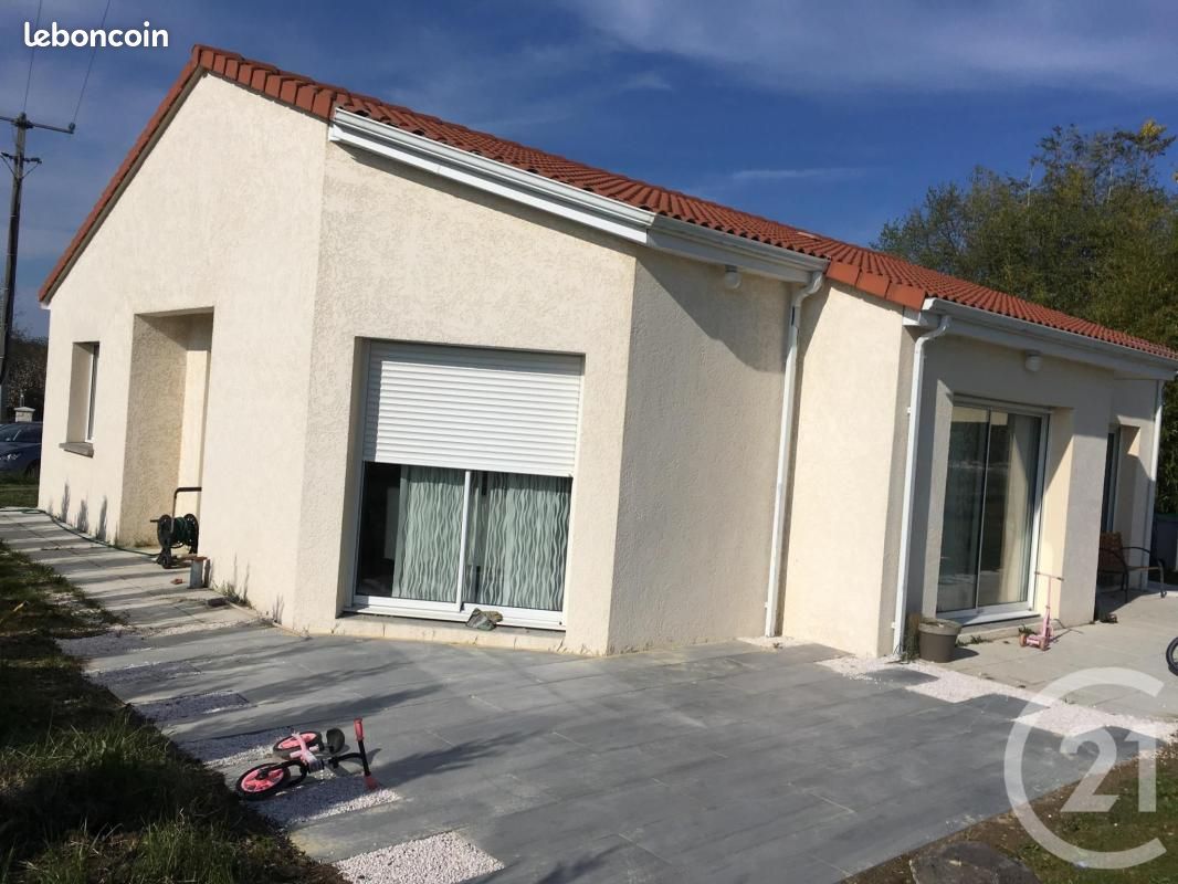 Maison 4 pièces 102 m² · à Aigueperse · 102 m² · 1 032 €/mois