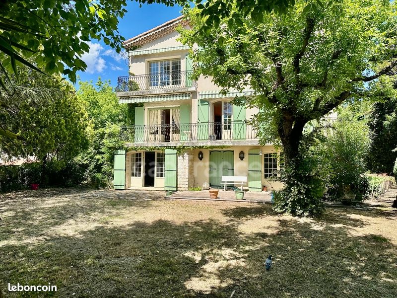 Maison 10 pièces 309 m² · à Aix-en-Provence · 309 m² · 1 732 000 €