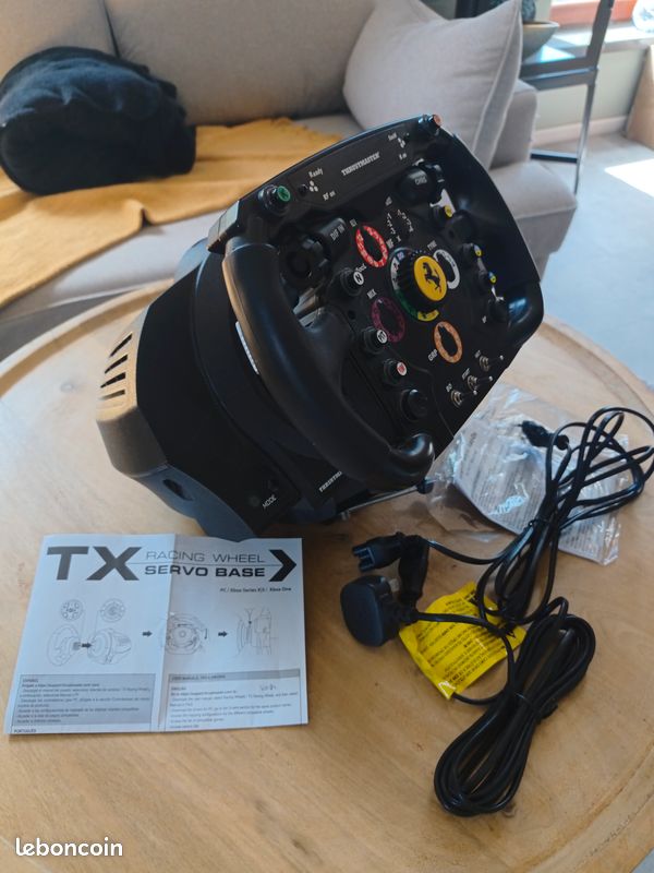 Pack simracing Thrustmaster TX + volant Ferrari F1 + pédalier TCLM (PC/XBox) (image 4)