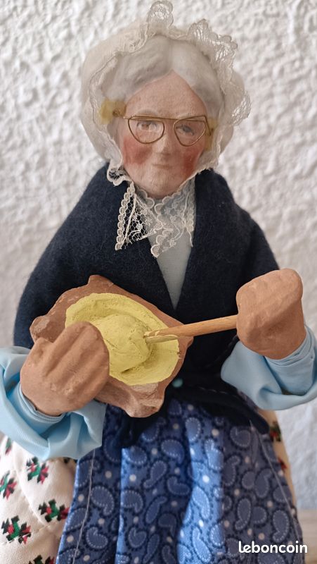 Trois Santons femme (image 17)
