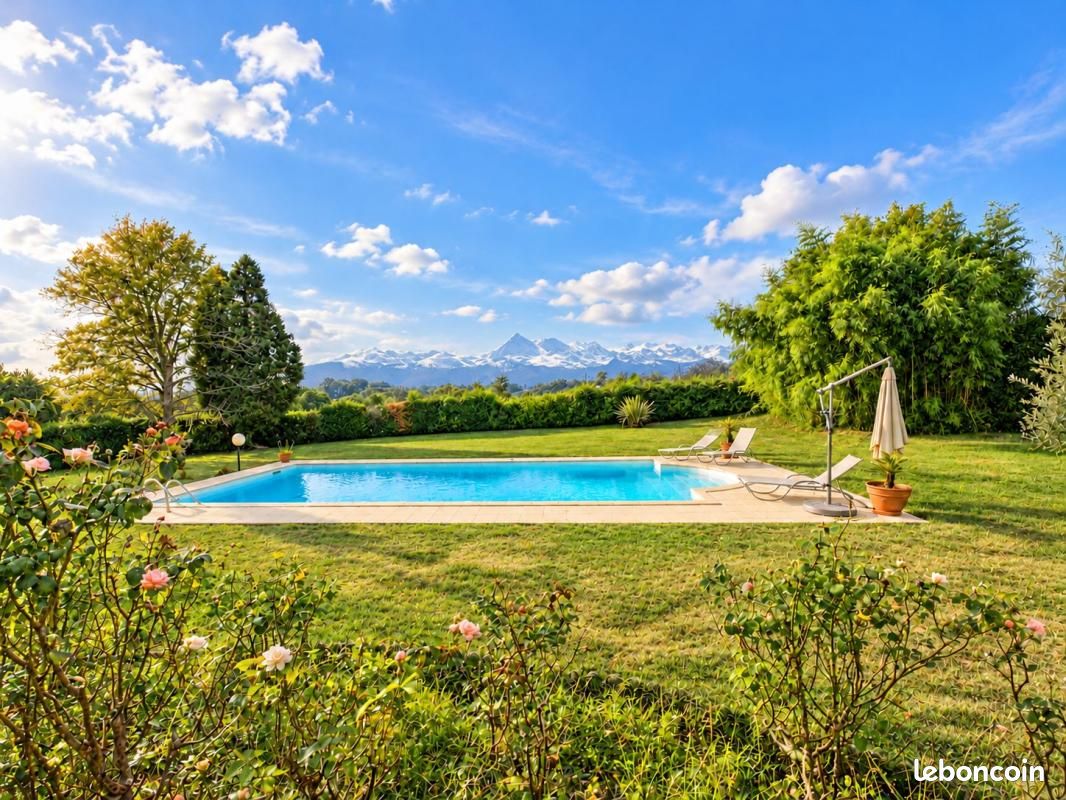Maison 6 pièces 242 m² · à Morlaàs · 242 m² · 665 000 €