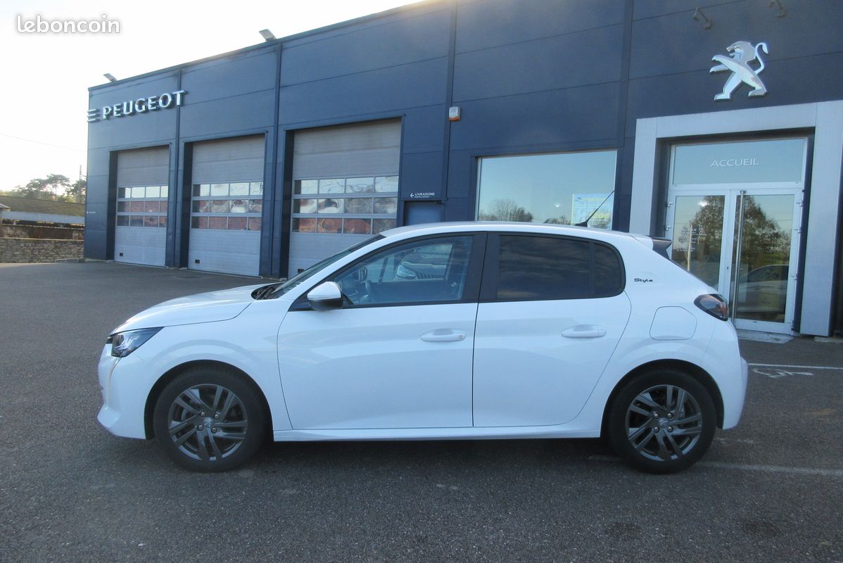 Peugeot 208 style puretech 100ch bvm6 (image 6)