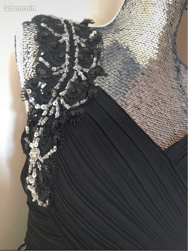 Robe de soirée noire (image 4)