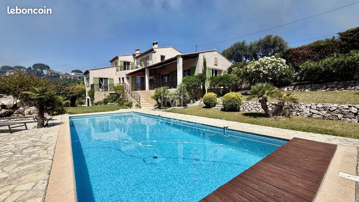 Maison 6 pièces 238 m² · à Nice · 238 m² · 1 350 000 €