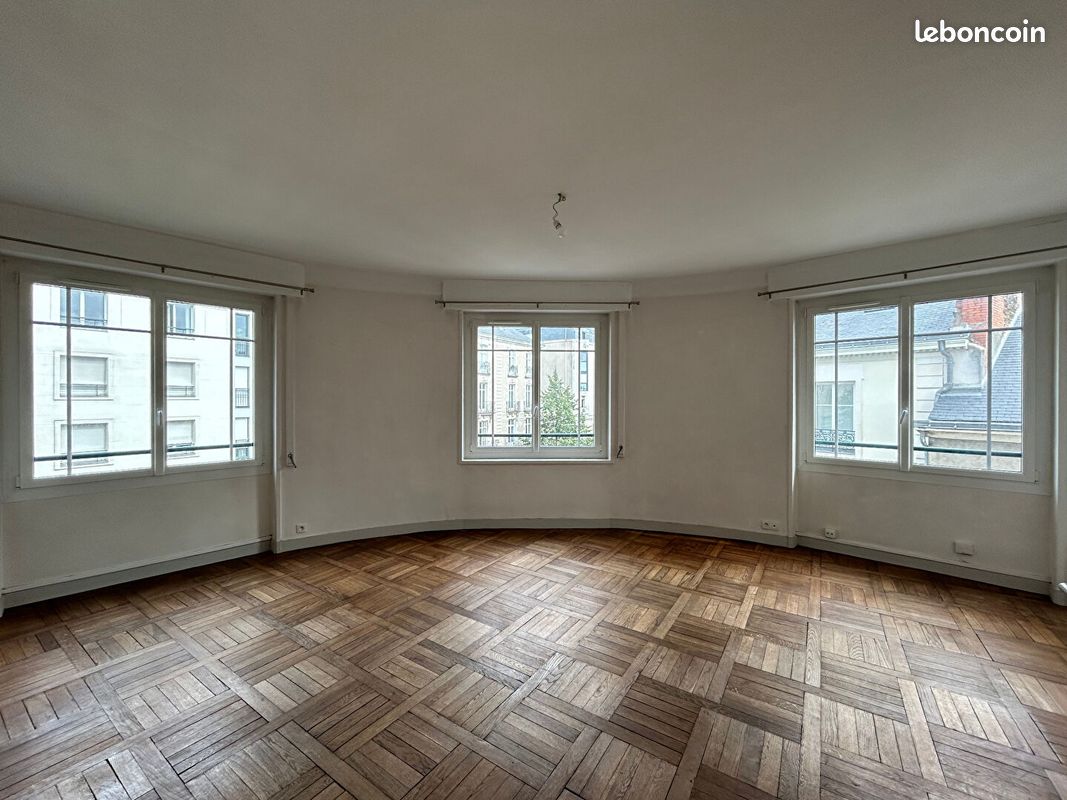 Appartement 3 pièces 96 m² · à Nantes · 96 m² · 1 227 €