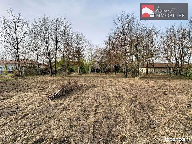 Terrain 1200 m² REYSSOUZE