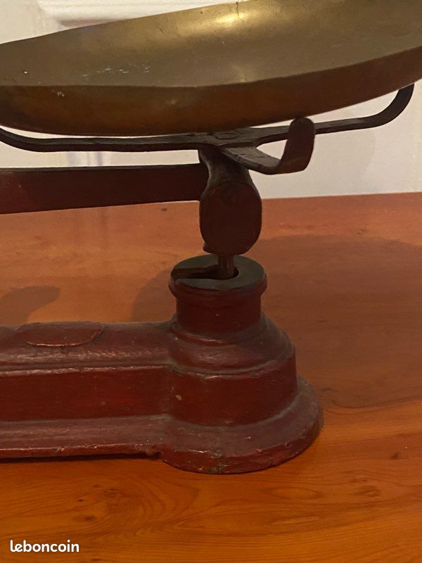 Balance ancienne en fonte plateaux metal (image 6)