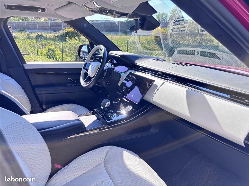 Land Rover Range Rover Sport III P510E 3.0L I6 PHEV 510CH First Edition (image 10)