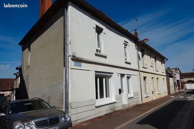Maison à vendre – Estivareilles (03190)