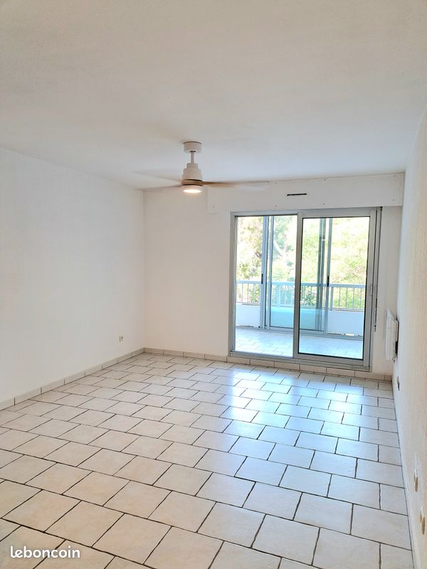 Appartement 1 pièce 25 m² · à Saint-Mandrier-sur-Mer · 25 m² · 570 €/mois