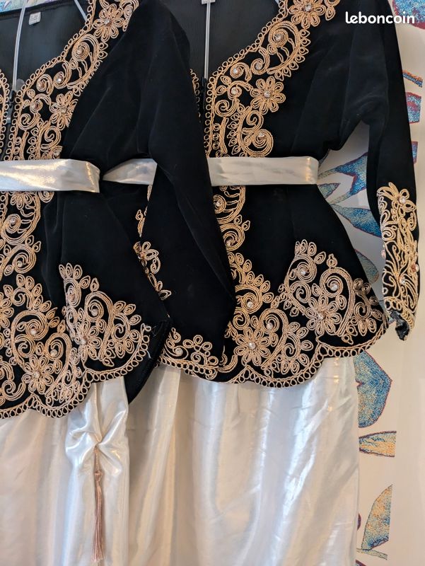 Robes traditionnelles algérienne fille Vêtements