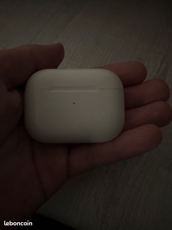 AirPods Pro avec boîte d’origine (image 1)