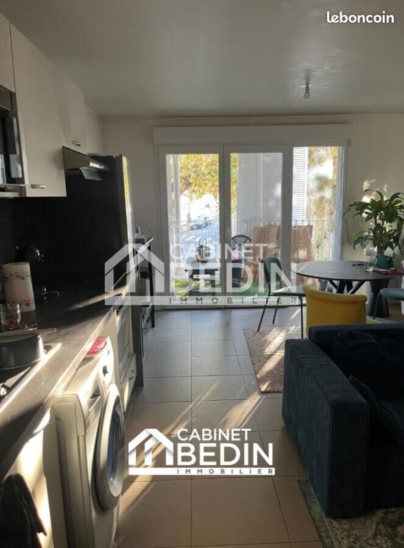 Appartement 3 pièces 66 m² · à Bordeaux · 66 m² · 828 €