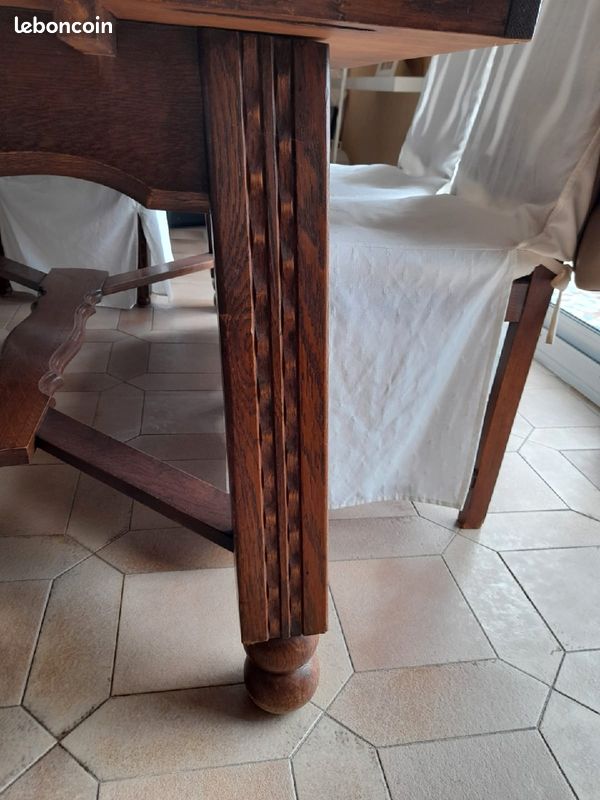 Table et 6 chaises en bois massif (image 5)