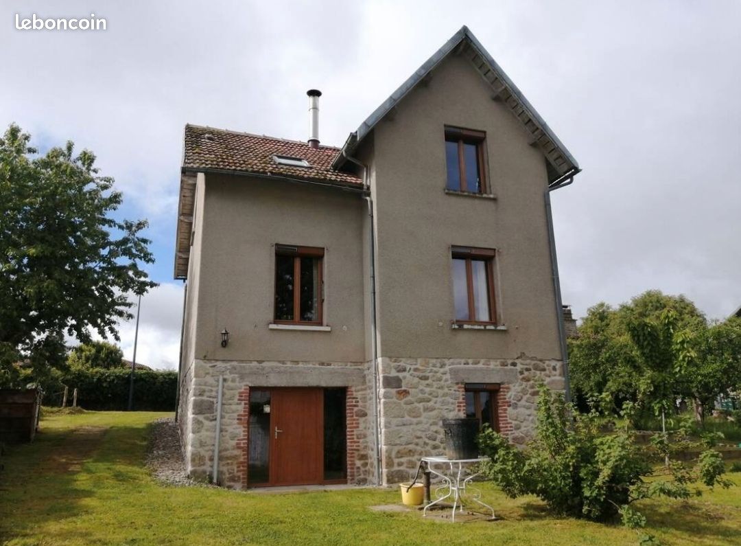 Maison 5 pièces 150 m² · à Cros-de-Montvert · 150 m² · 170 000 €