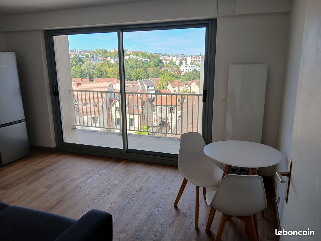 Appartement 1 pièce 22 m² · à Melun · 22 m² · 720 €/mois