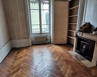 Appartement 295 000 € - 77 m²