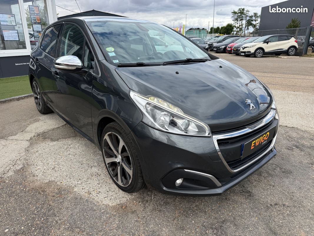 Peugeot 208 generation-i 1.6 bluehdi 100ch feline - catrplay - gps - toit panoramique - rard de recul - clim (image 8)