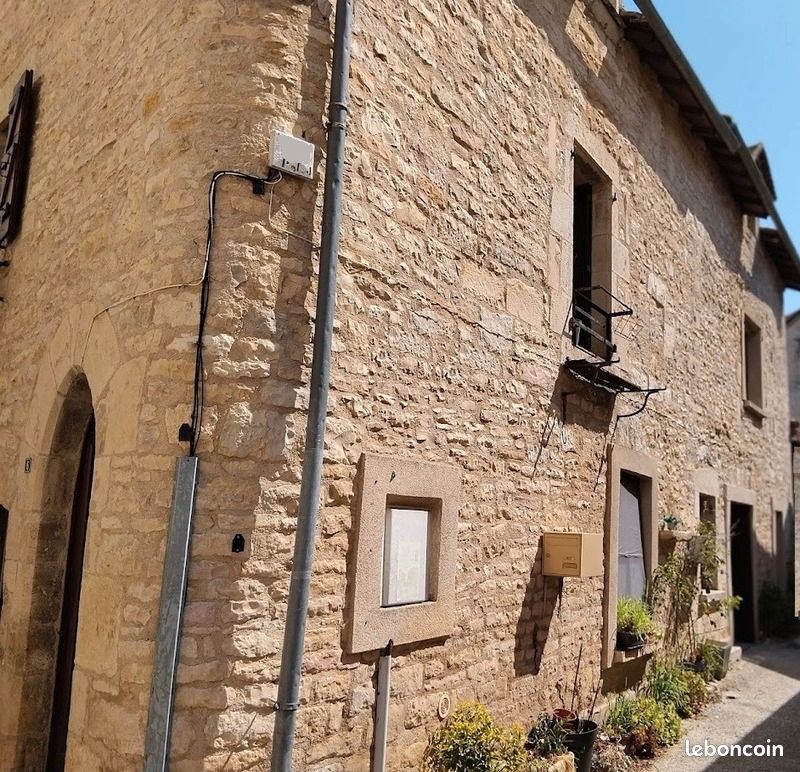 Maison 3 pièces 47 m² · à Villeneuve · 47 m² · 83 000 €