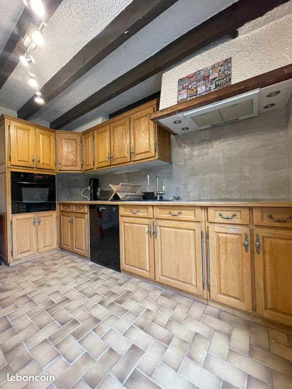 Maison a louer saint-denis - 7 pièce(s) - 142 m2 - Surfyn