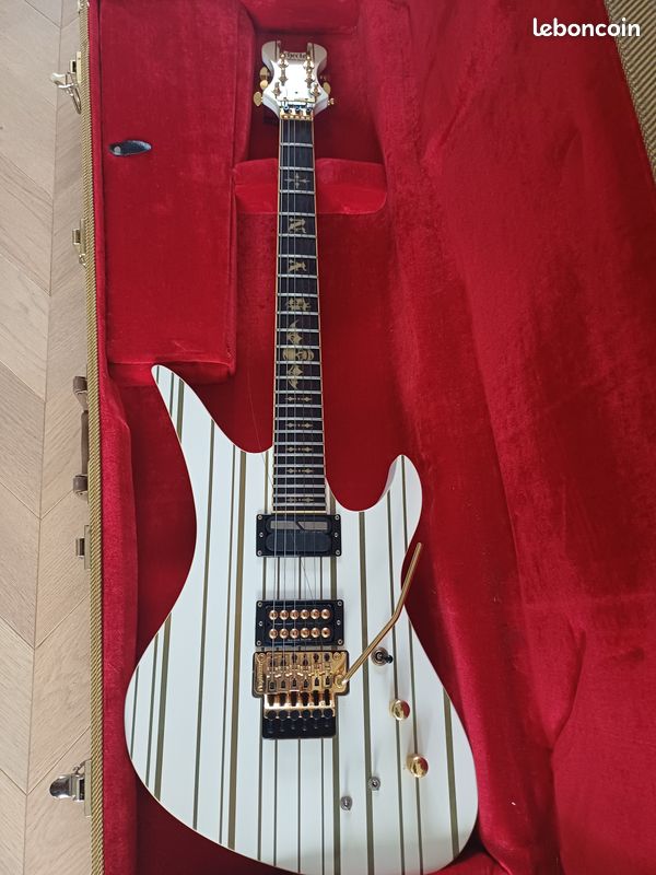 Shecter synyster gates custom limited edition 2014 (image 1)