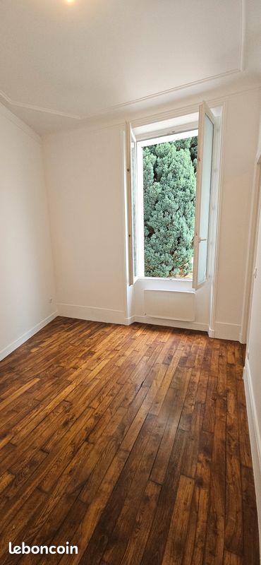 Appartement 2 pièces 30 m² · à Paris · 29,6 m² · 250 000 €