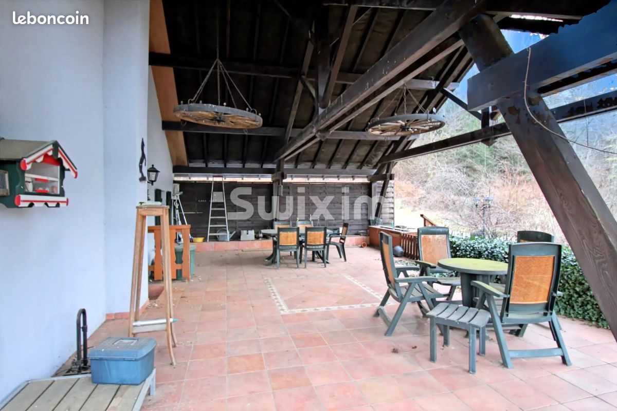 Maison 7 pièces 202 m² · à Raon-aux-Bois · 202 m² · 210 000 €