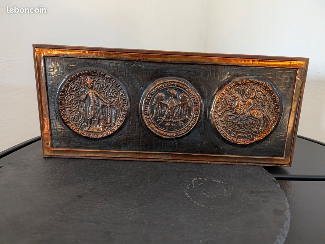Ancien coffret à bijoux en bois et métal – Style Néo-Gothique / Médiéval – Vintage (image 2)