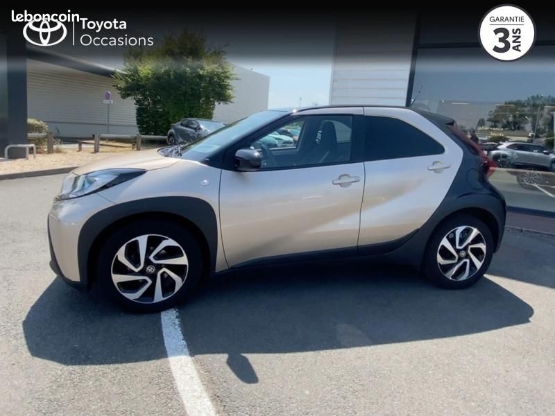 Toyota Aygo X 1.0 VVT-i 72ch Design S-CVT MY23 (image 27)
