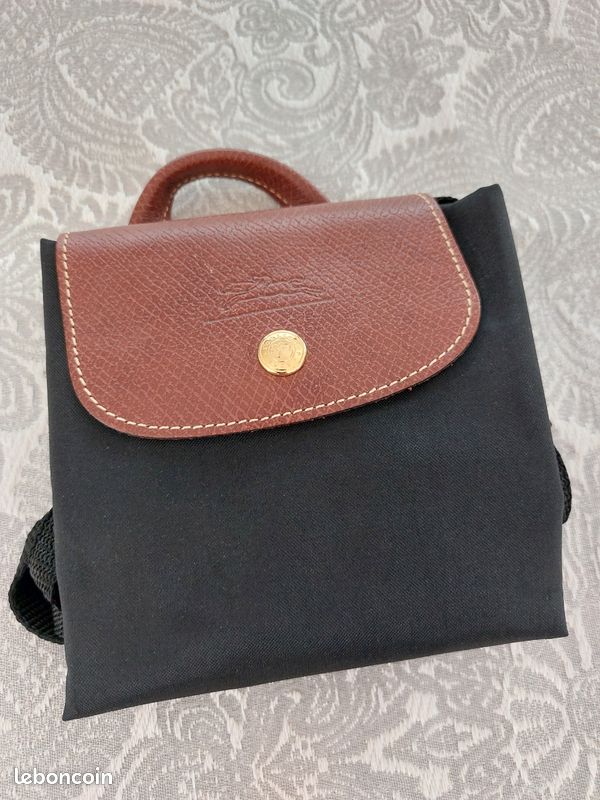 Sac à dos noir authentique pliable marque Longchamp état neuf (image 1)