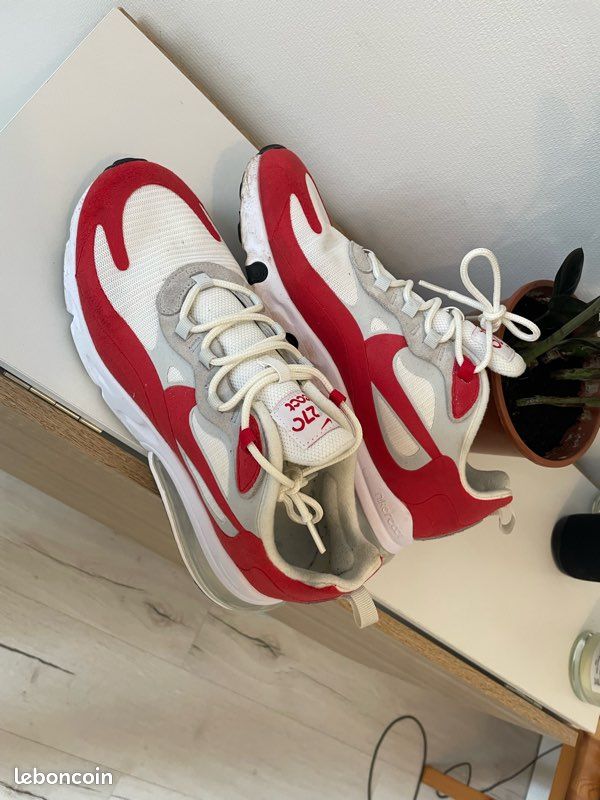 Nike Air Max 270 React – Rouge Blanc – Portées seule fois