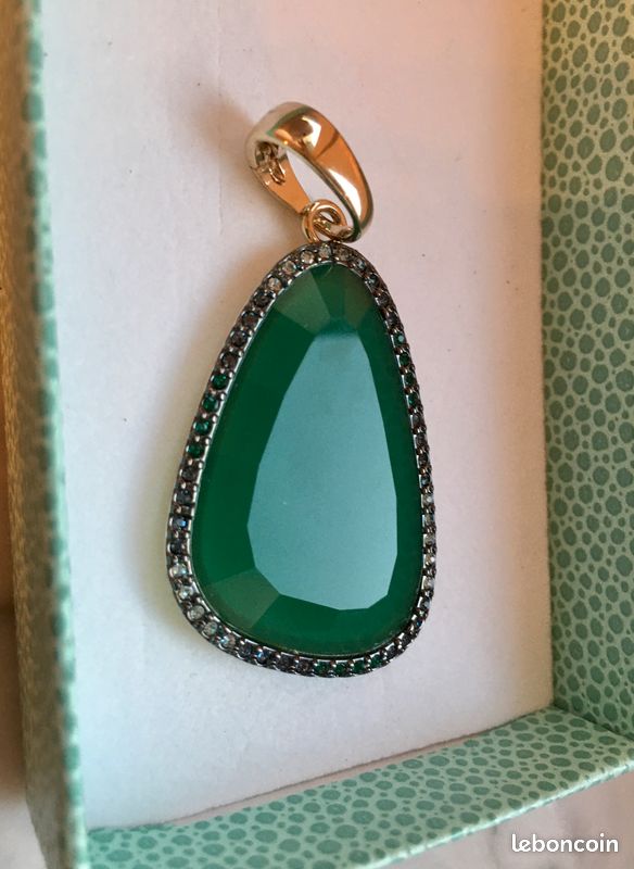 Pendentif vert Pierre Lang (image 1)
