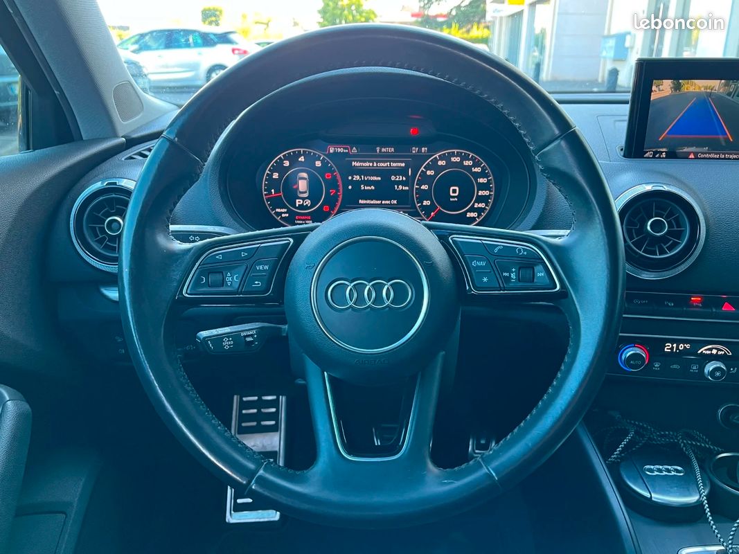 AUDI A3 SPORTBACK 2.0 TFSI 190 S tronic 7 Design Luxe (image 24)